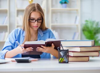 Modello 730/2023, la detrazione spese istruzione universitaria