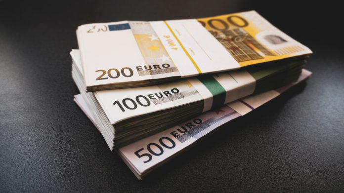 Debuttano nel 2019 le nuove banconote da 100 e 200 euro