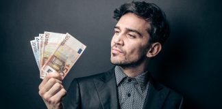 Non è mai solo questione di soldi