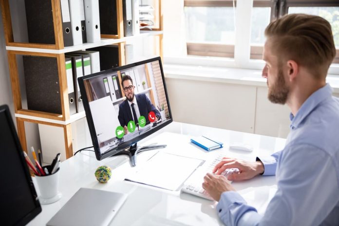 Cura Italia: sì alla videoconferenza, il lavoro è “smart” anche per le Amministrazioni comunali